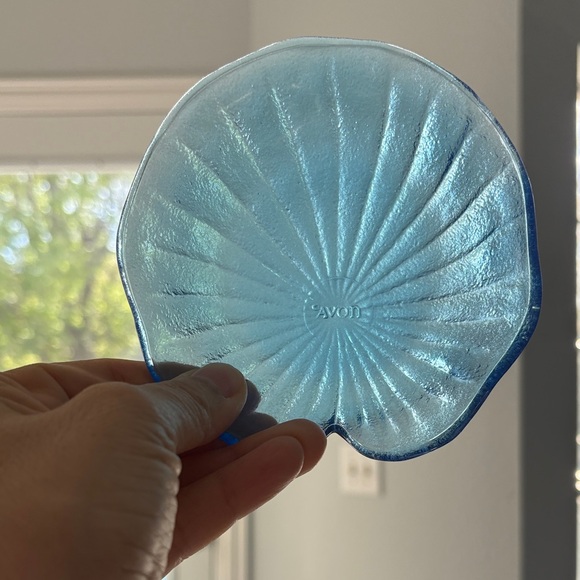 Avon Translucent Blue Glass Shell Decor - Picture 1 of 3